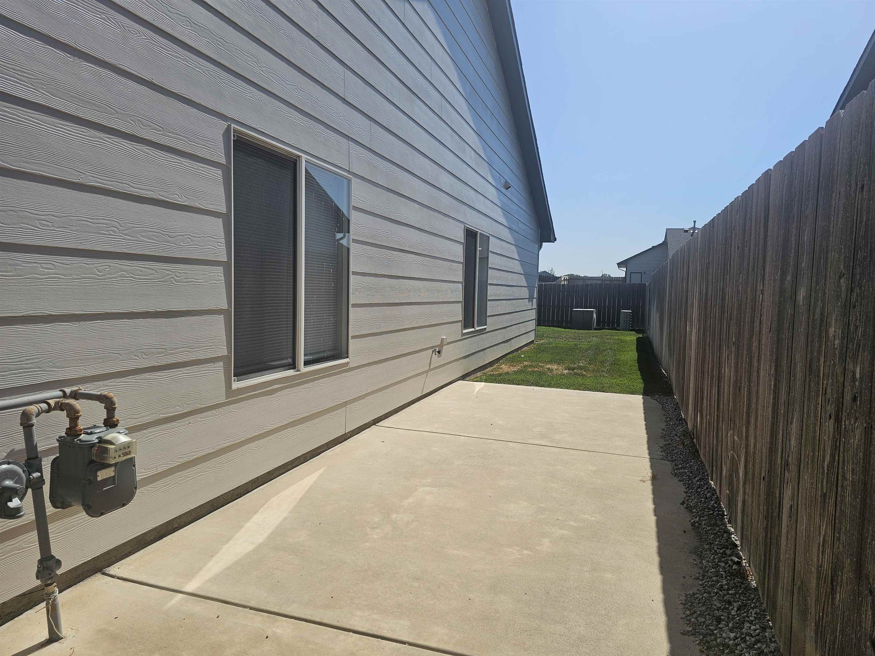 565 E Martens Ct