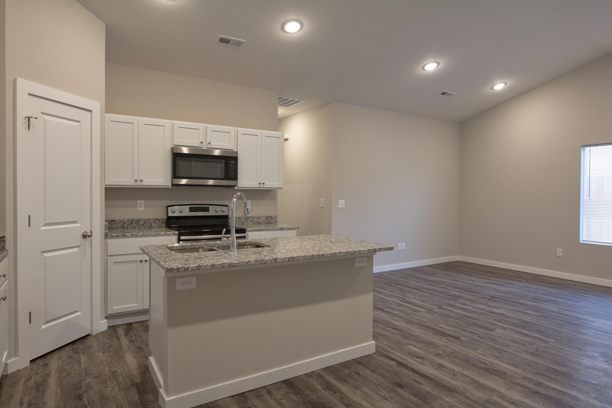 565 E Martens Ct