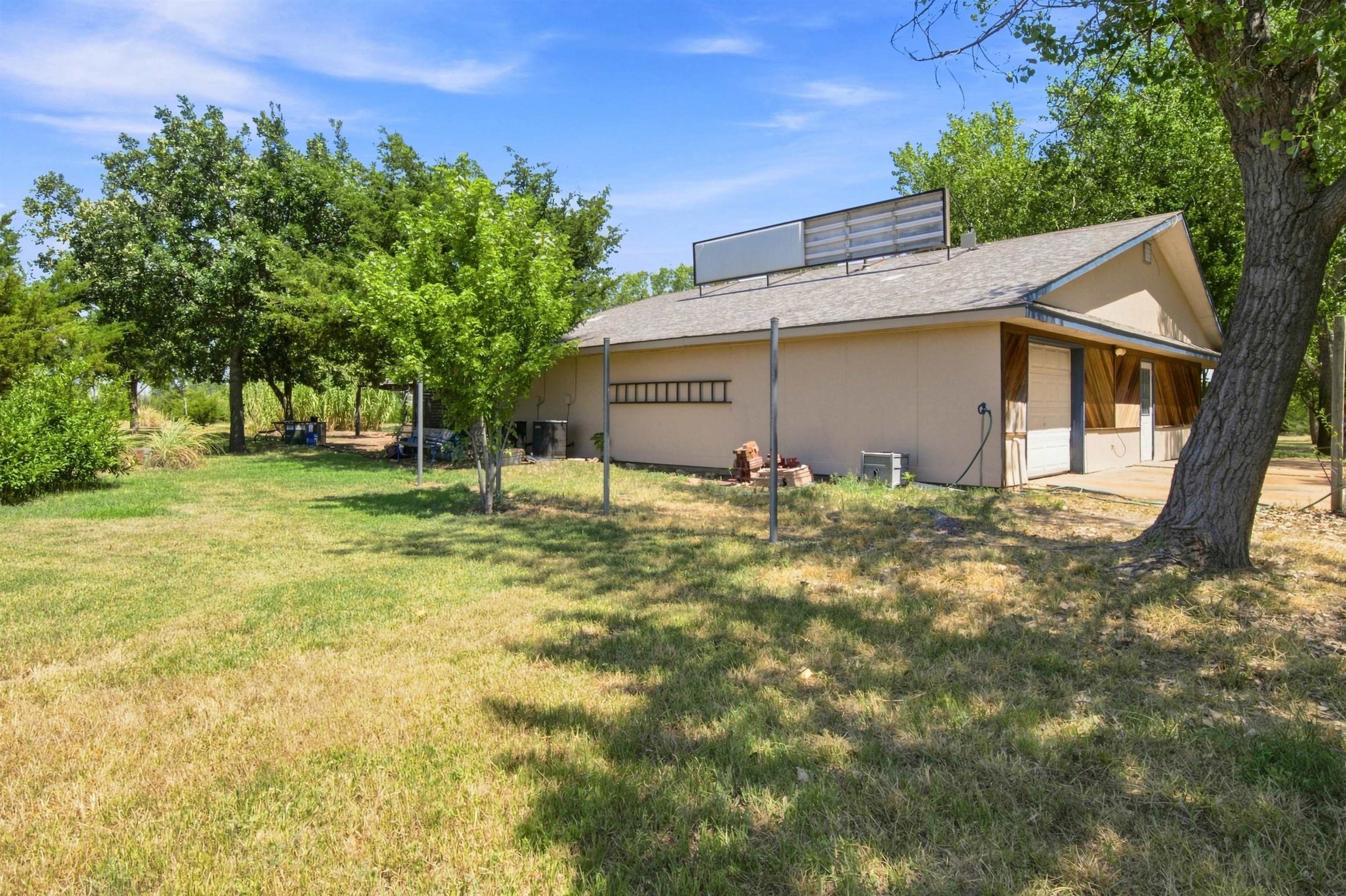 1691 W Ashleigh Ln
