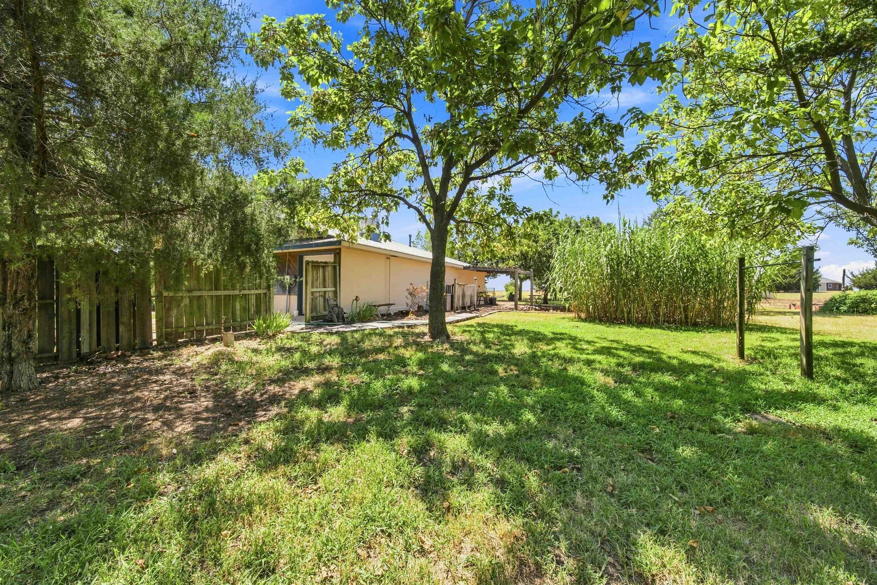 1691 W Ashleigh Ln