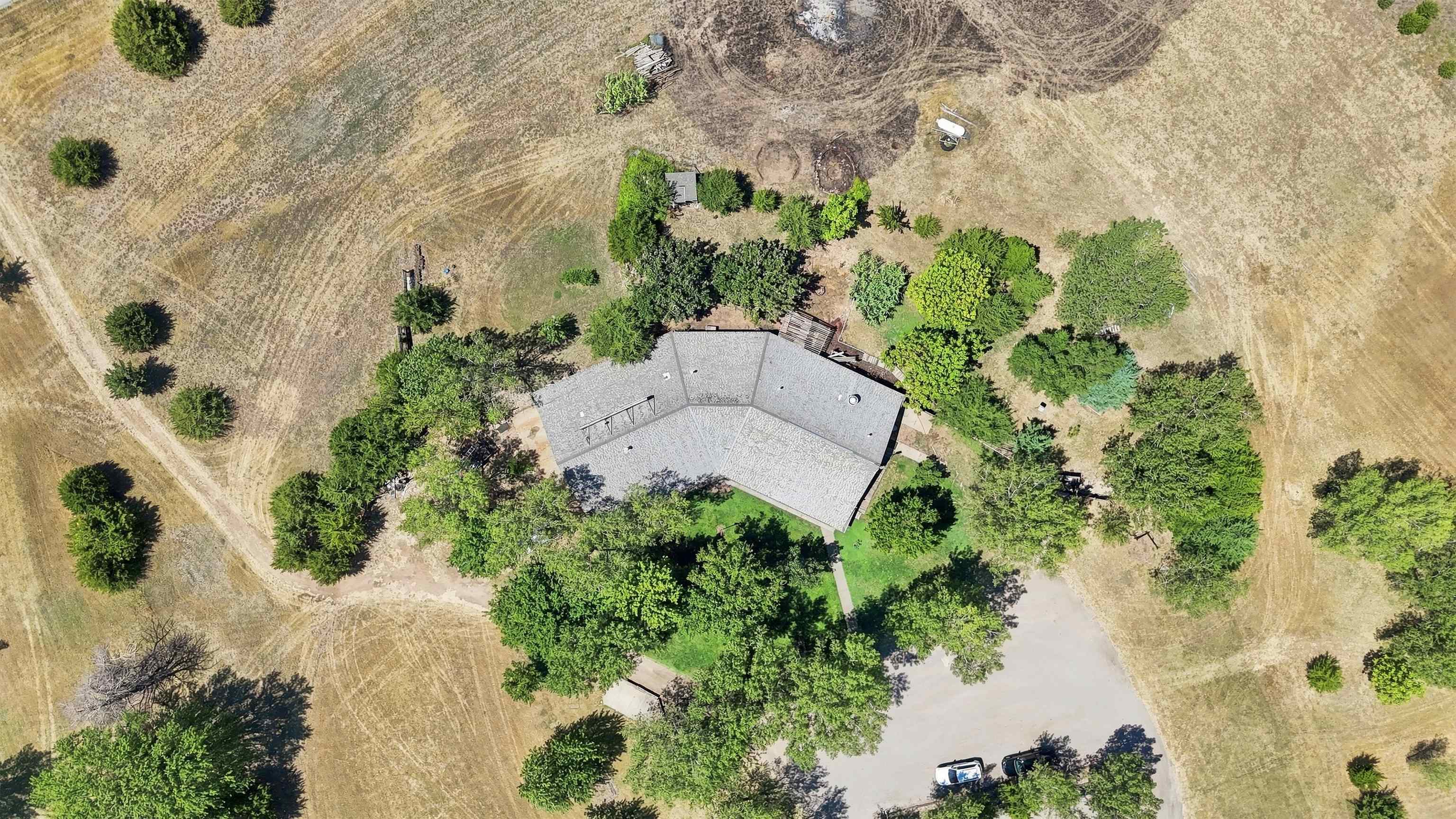 1691 W Ashleigh Ln
