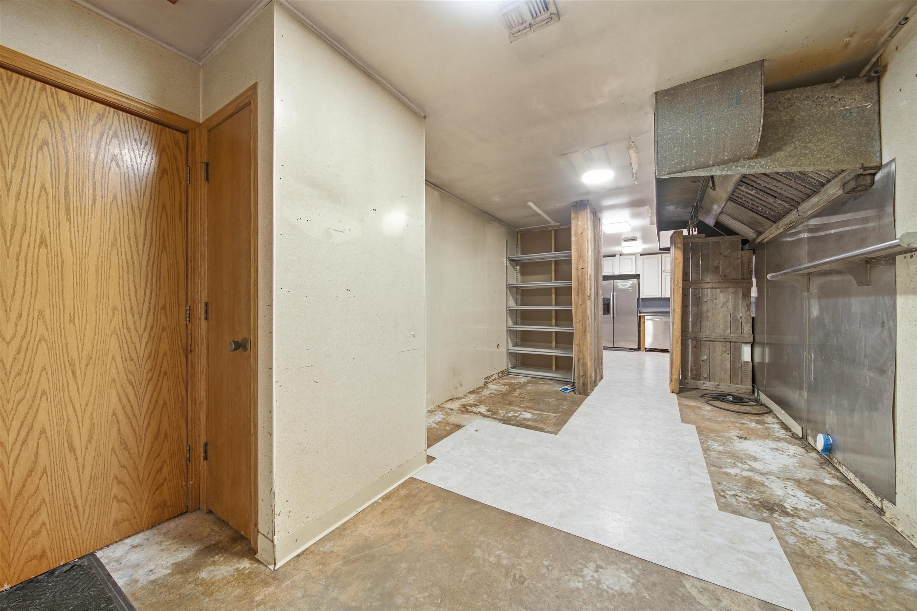 1691 W Ashleigh Ln