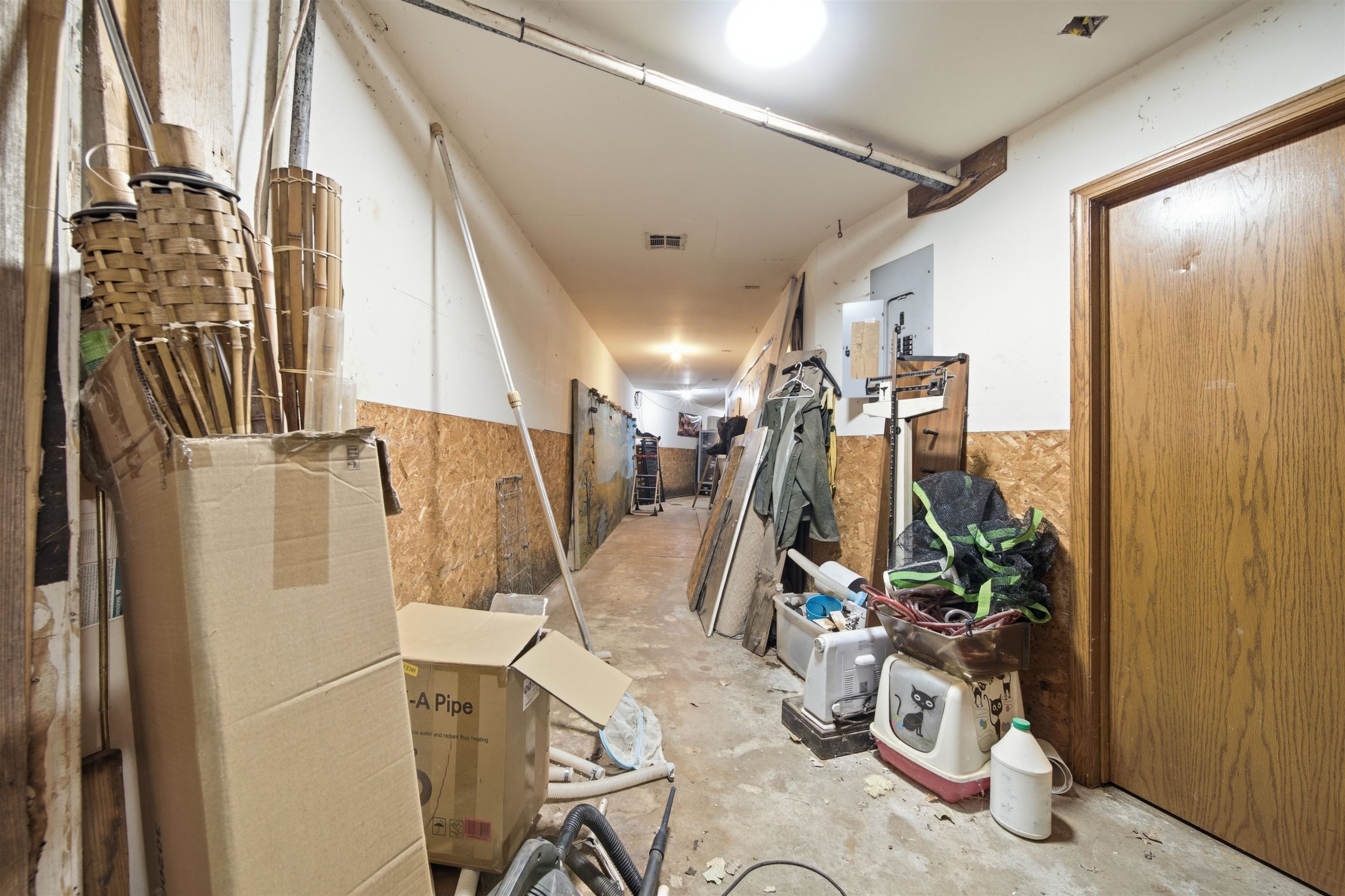 1691 W Ashleigh Ln