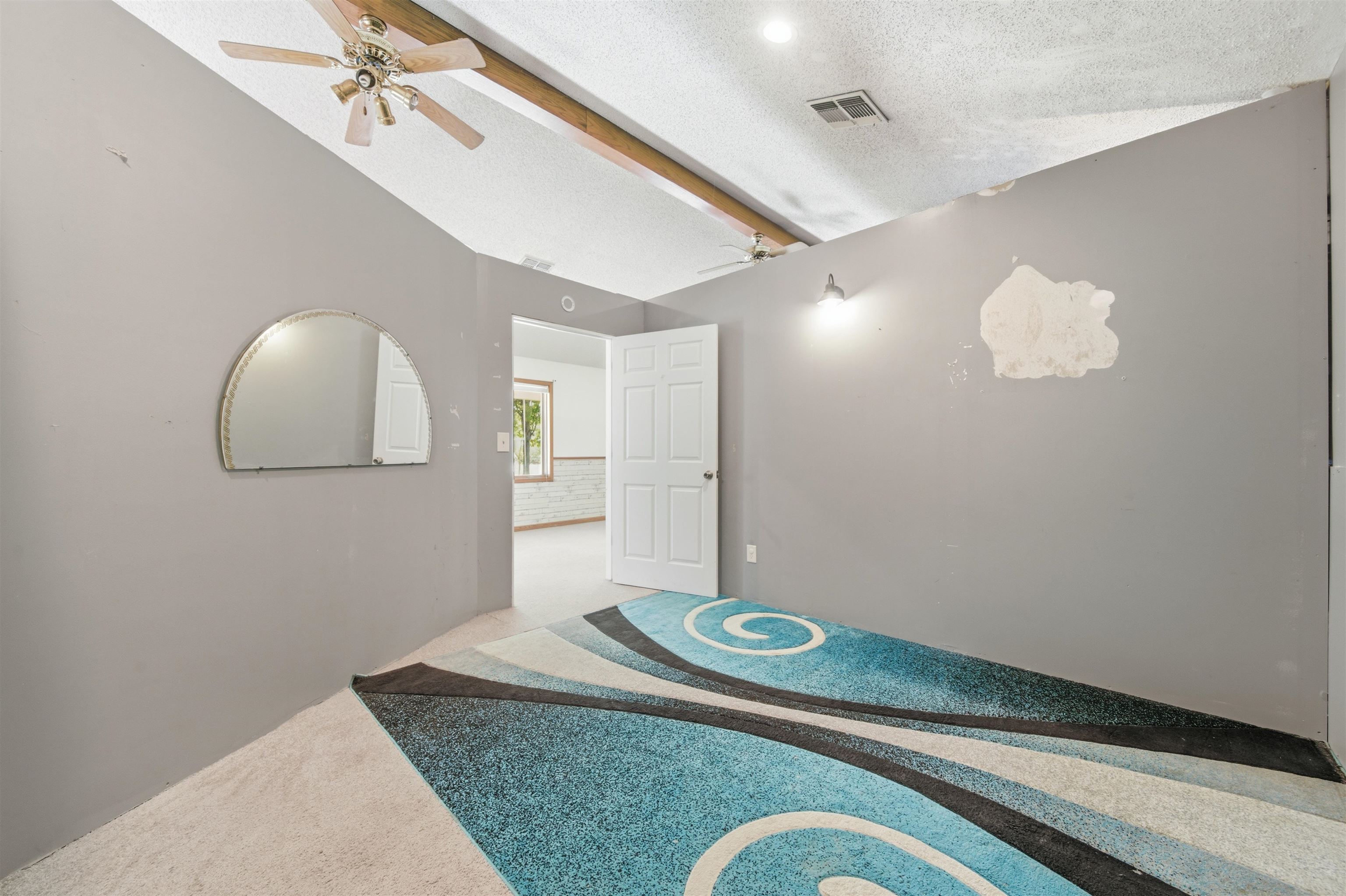 1691 W Ashleigh Ln