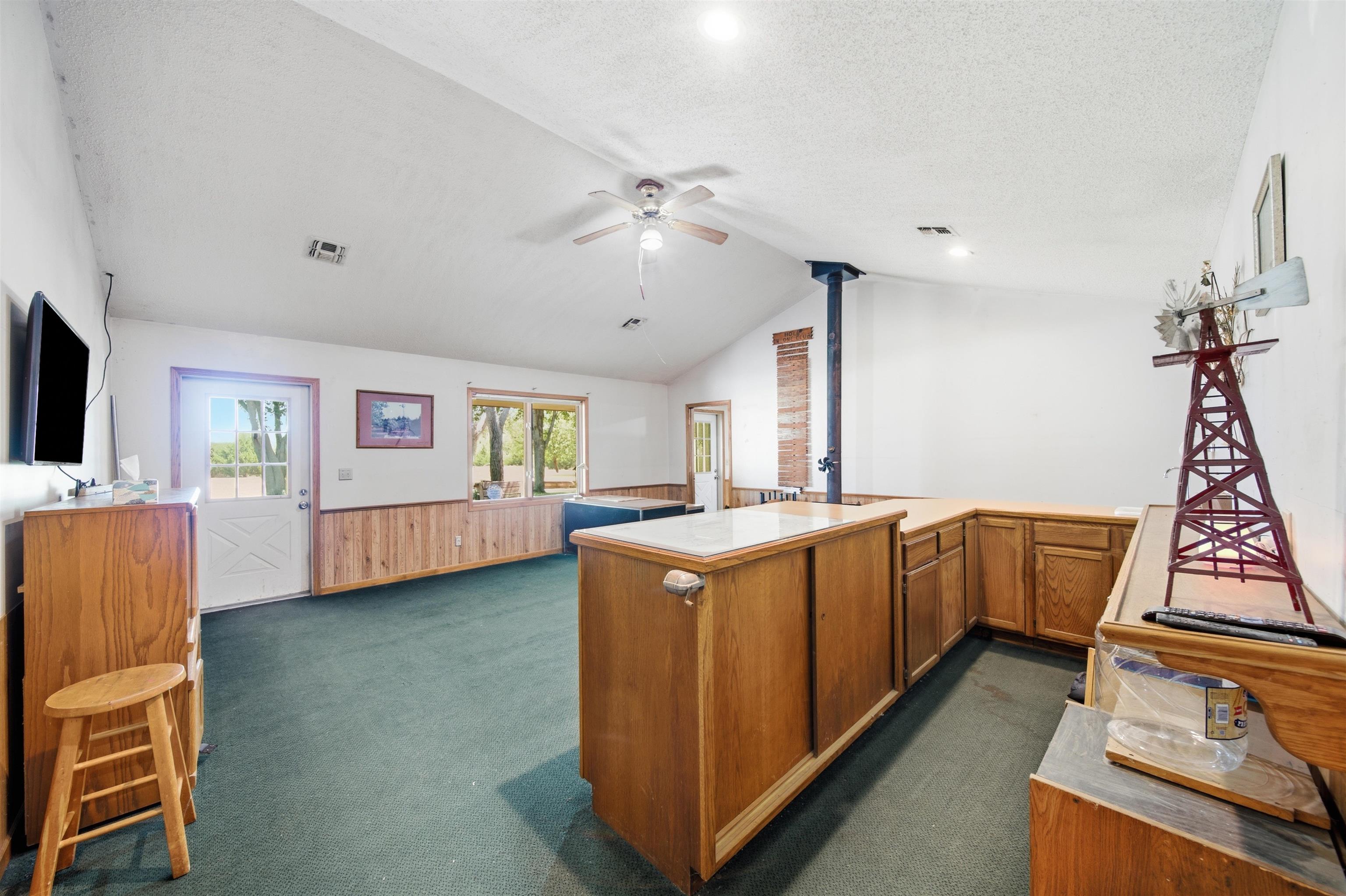 1691 W Ashleigh Ln