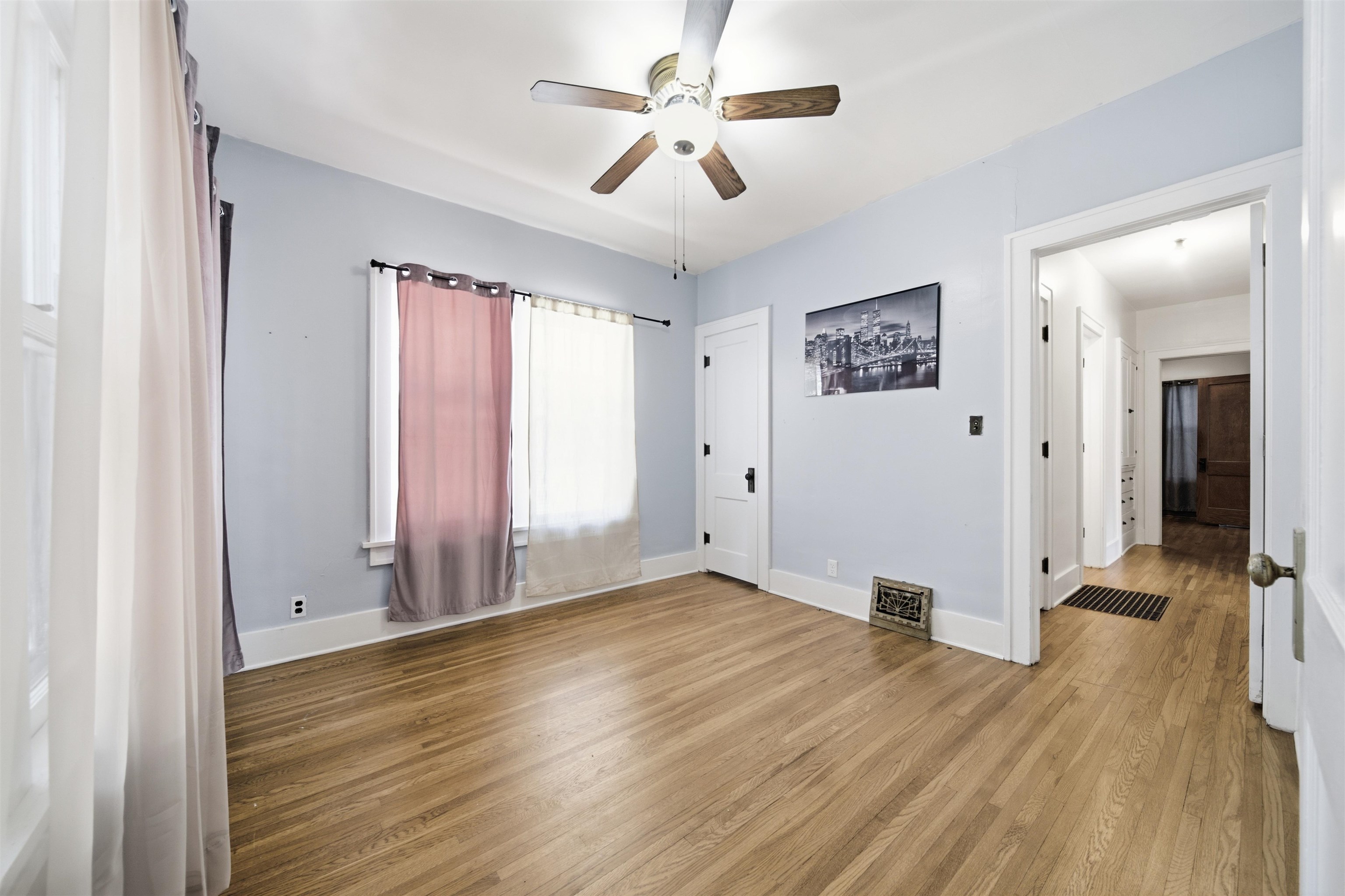 233 N Estelle Ave