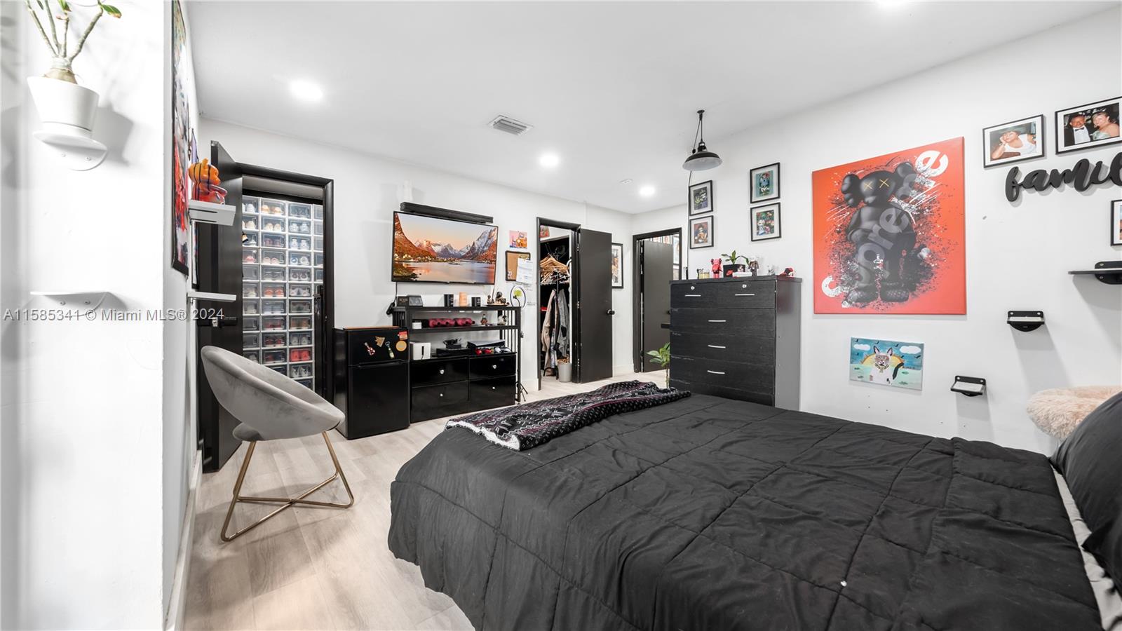 18937 NW 45th Ave # 18937