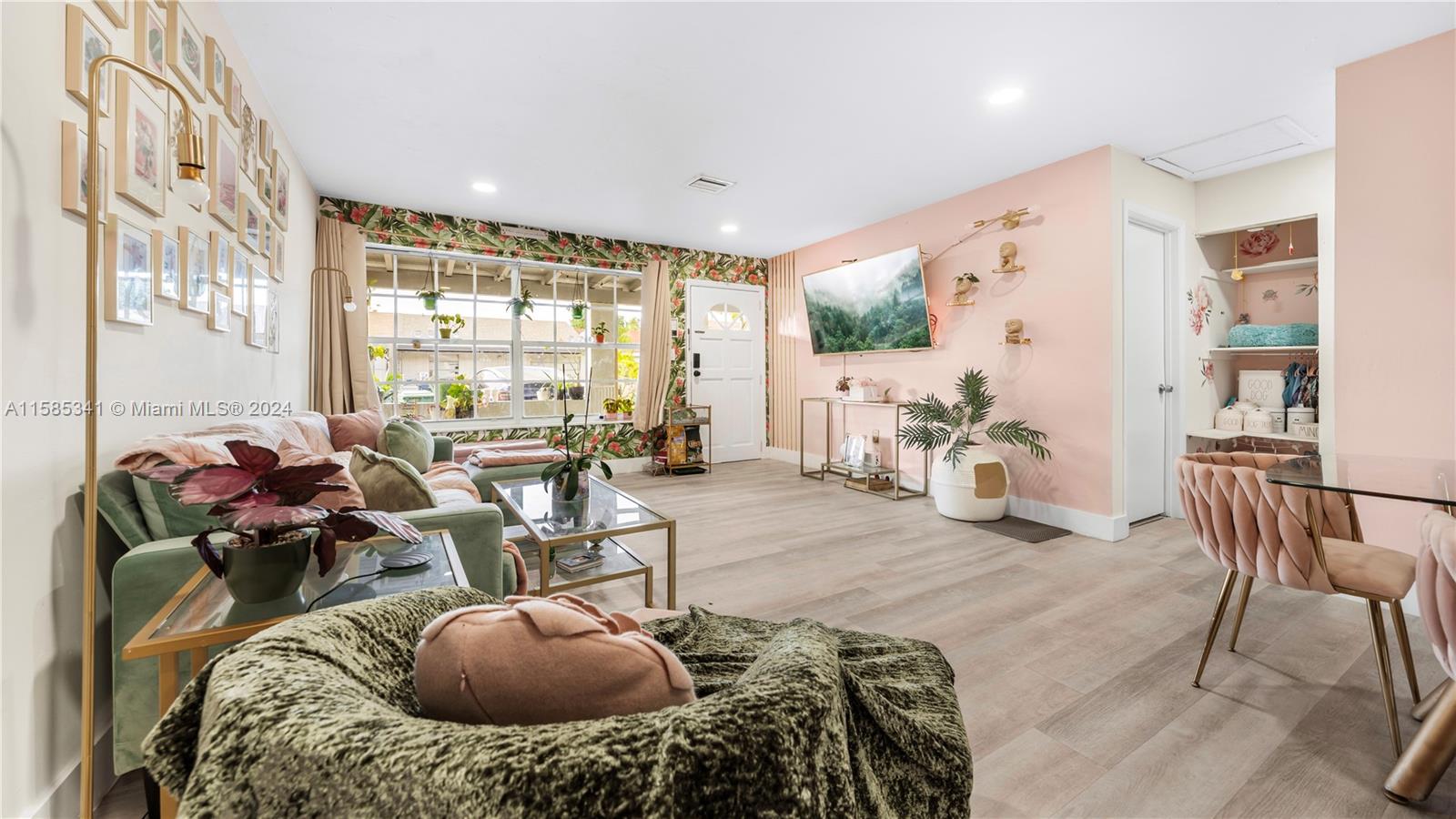 18937 NW 45th Ave # 18937