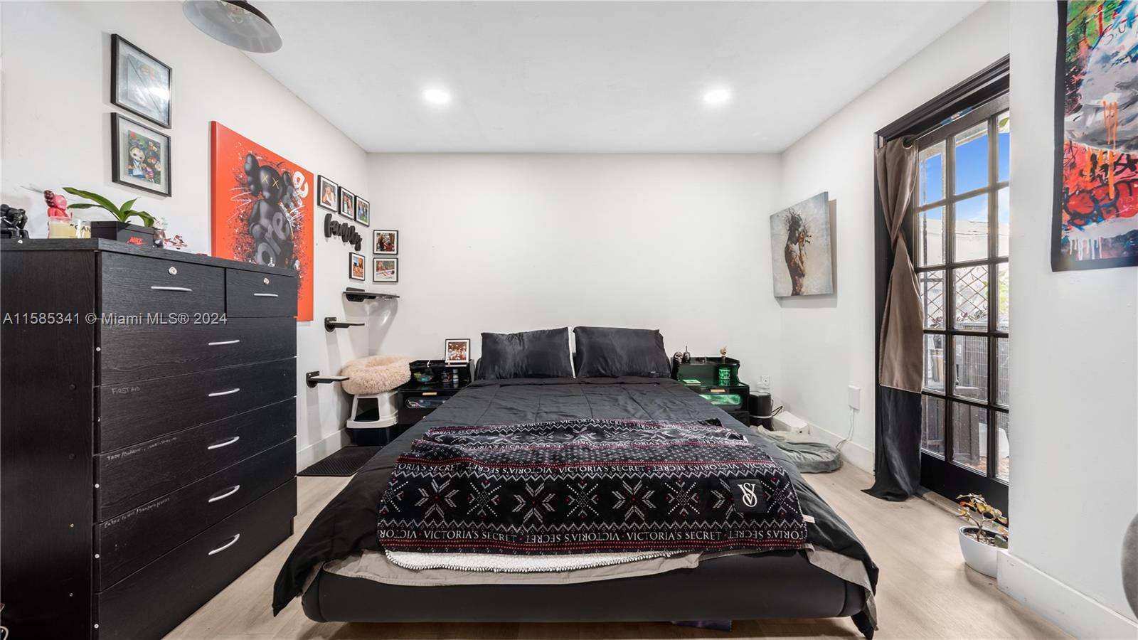 18937 NW 45th Ave # 18937