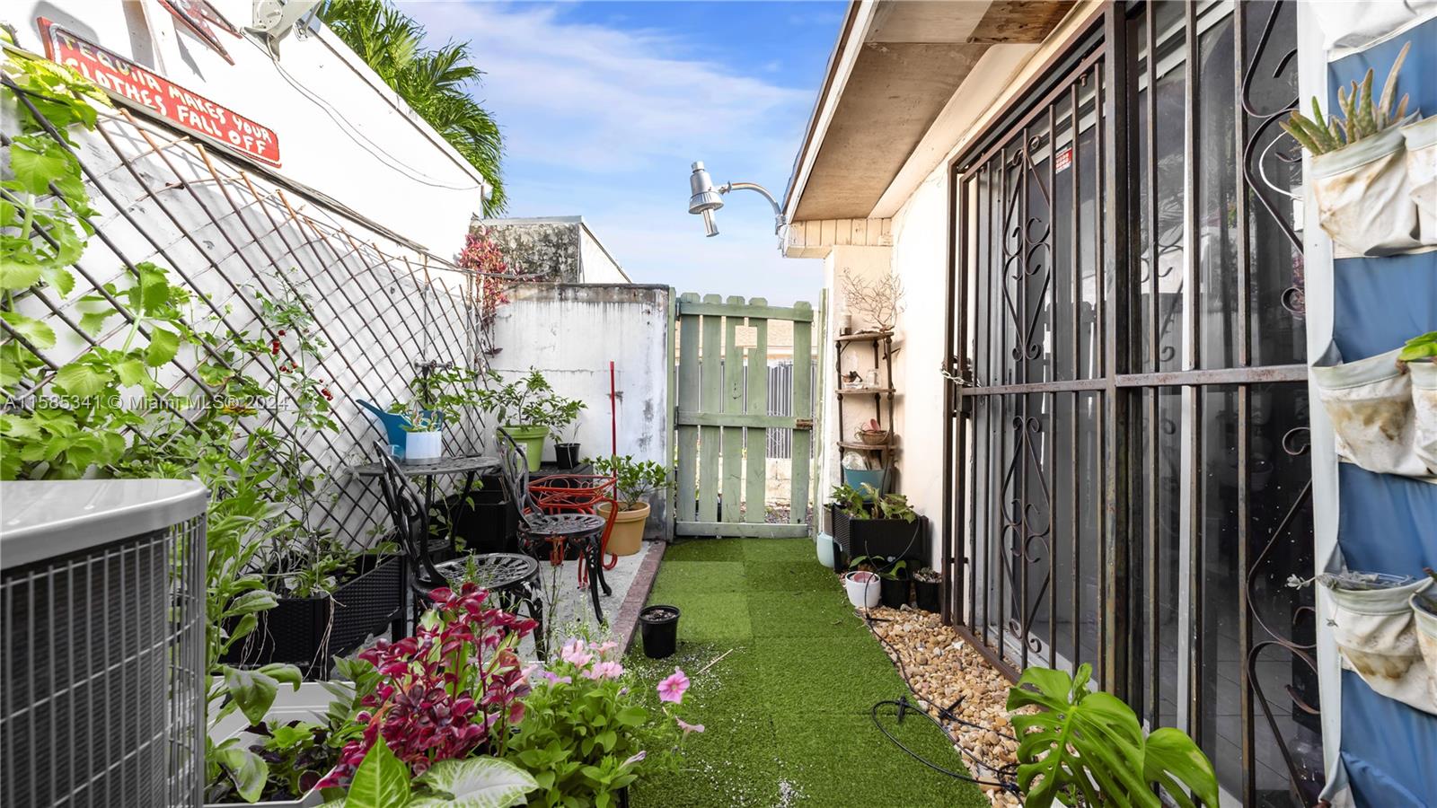 18937 NW 45th Ave # 18937