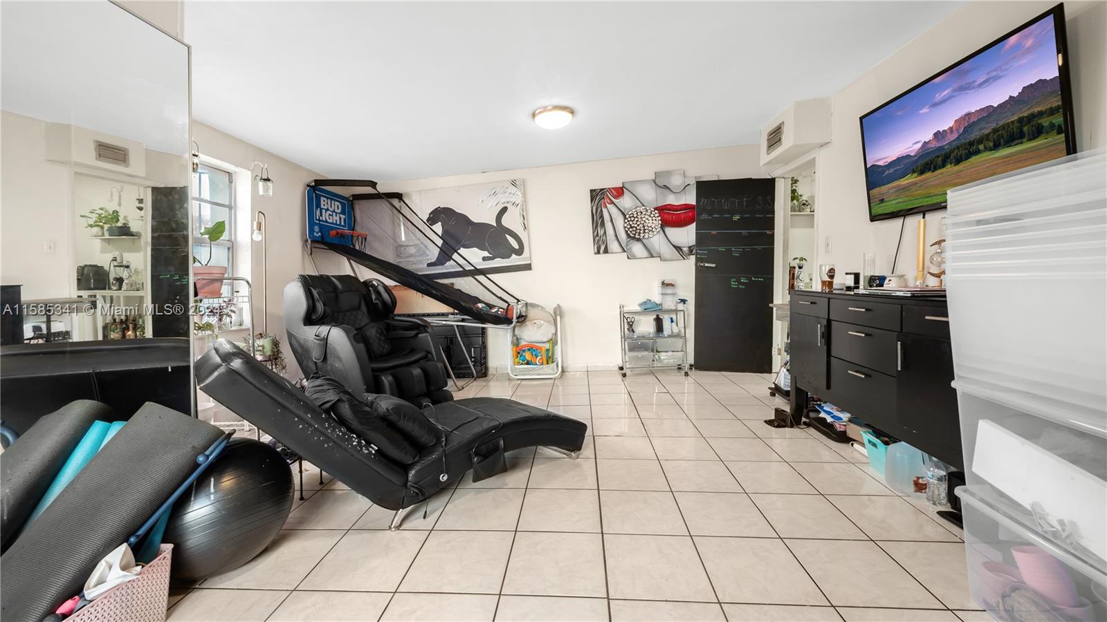 18937 NW 45th Ave # 18937