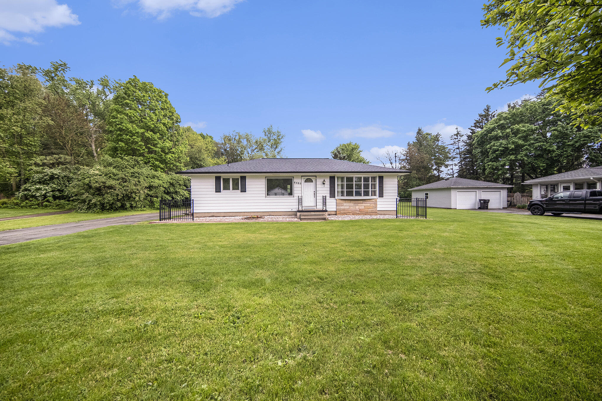 6405 King Road