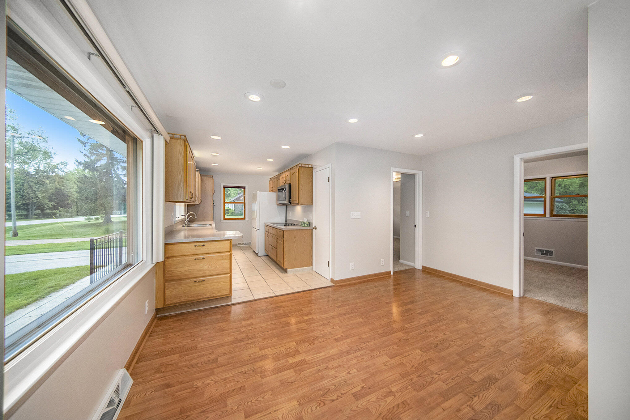 6405 King Road