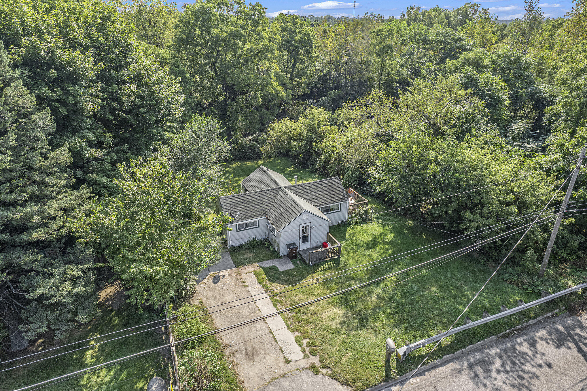2347 Lansing Avenue