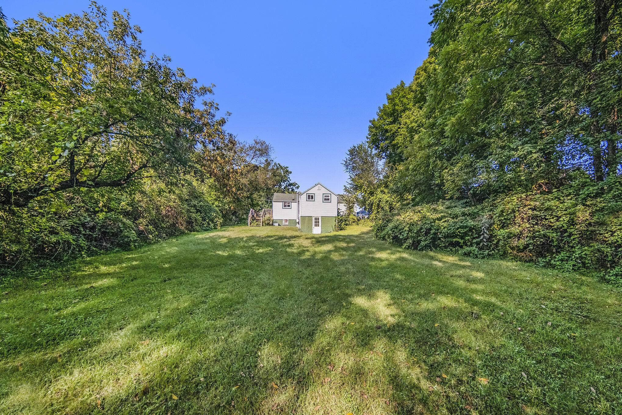 2347 Lansing Avenue