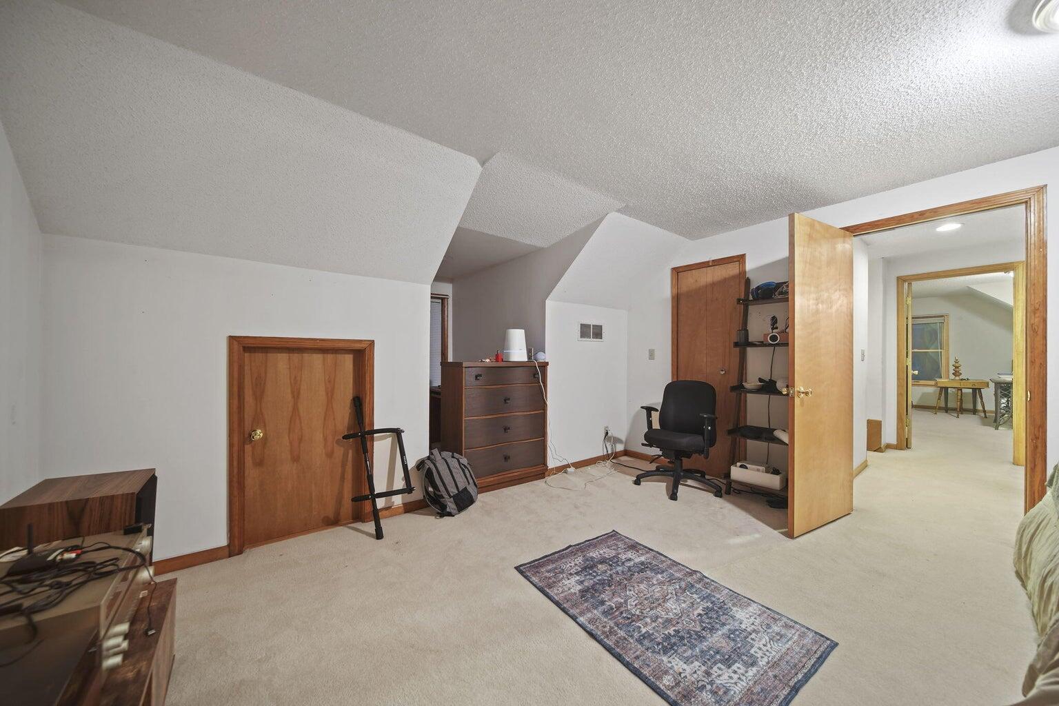 2313 Ridgeway Road
