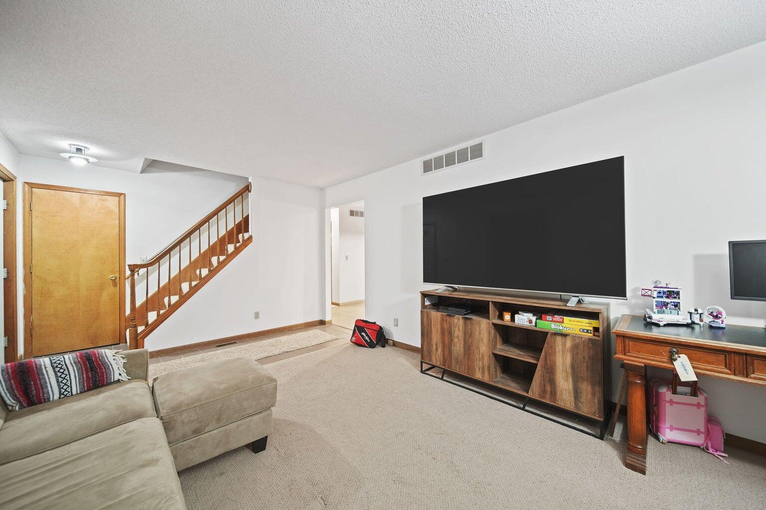 2313 Ridgeway Road
