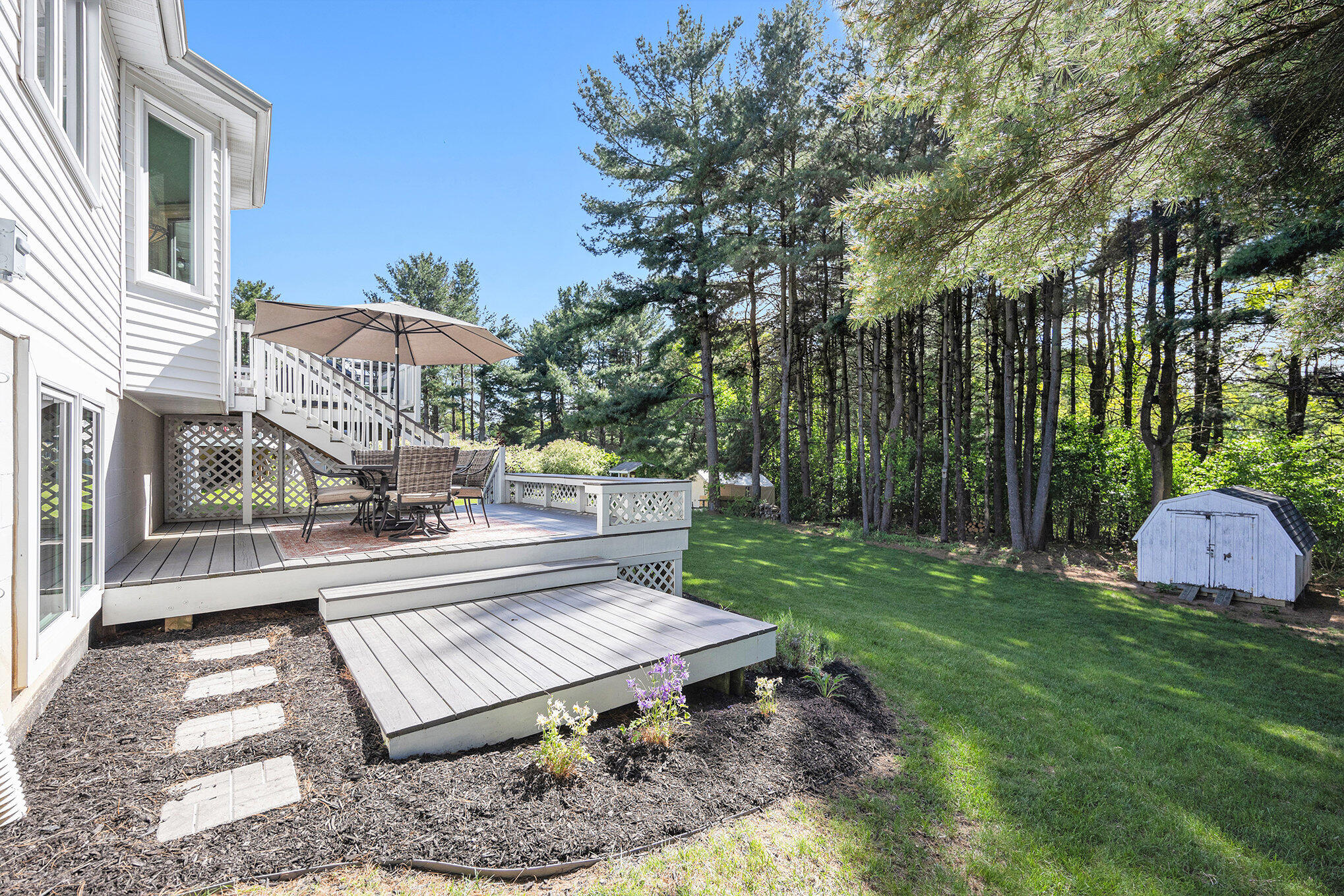 4465 Spinnaker Lane