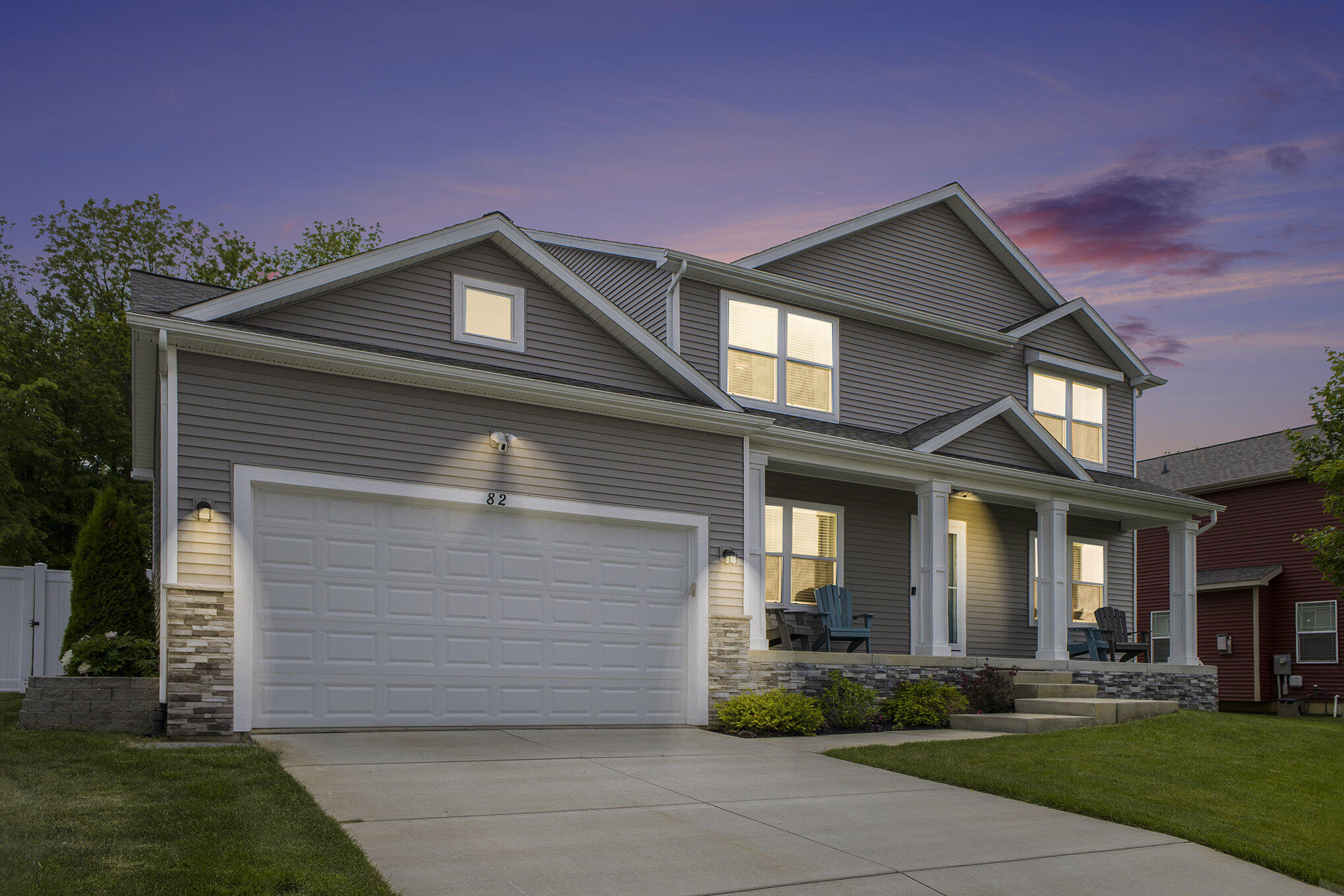 82 Dickens Street