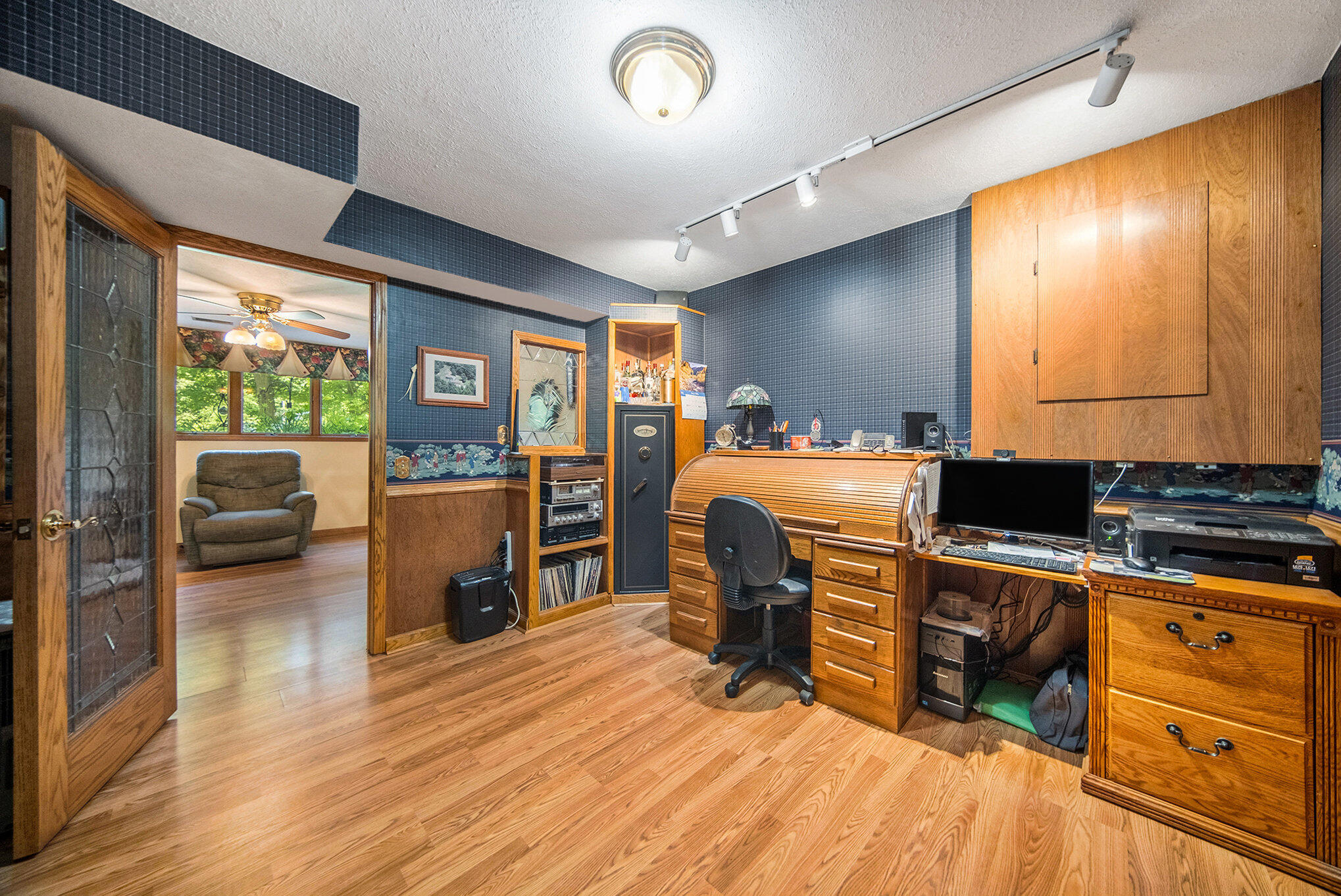 5600 Cross Road
