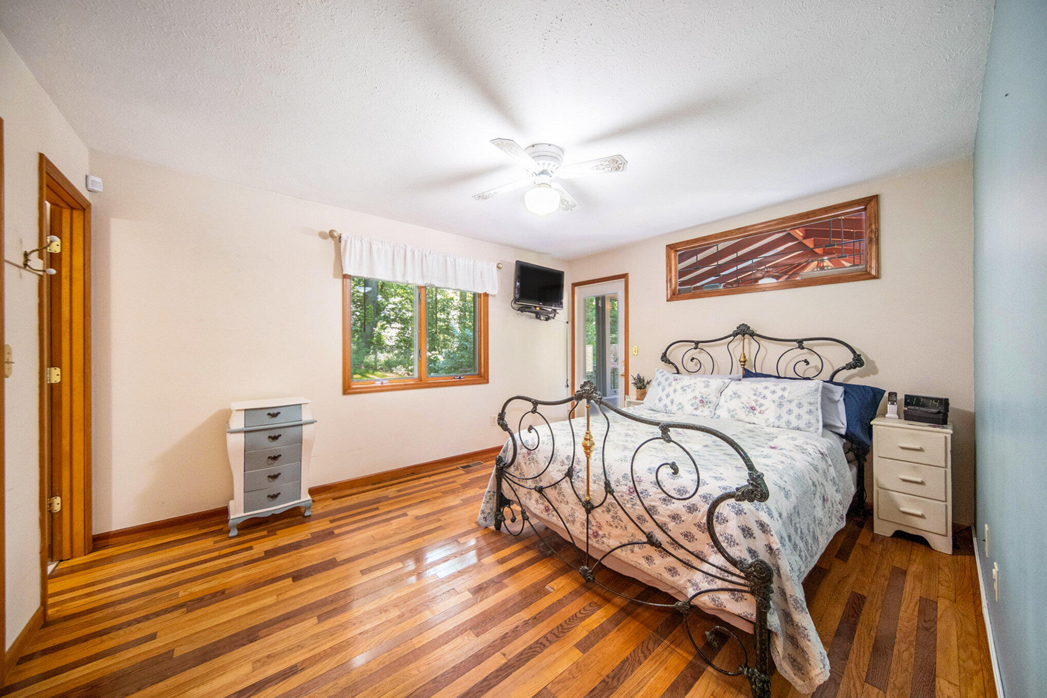5600 Cross Road