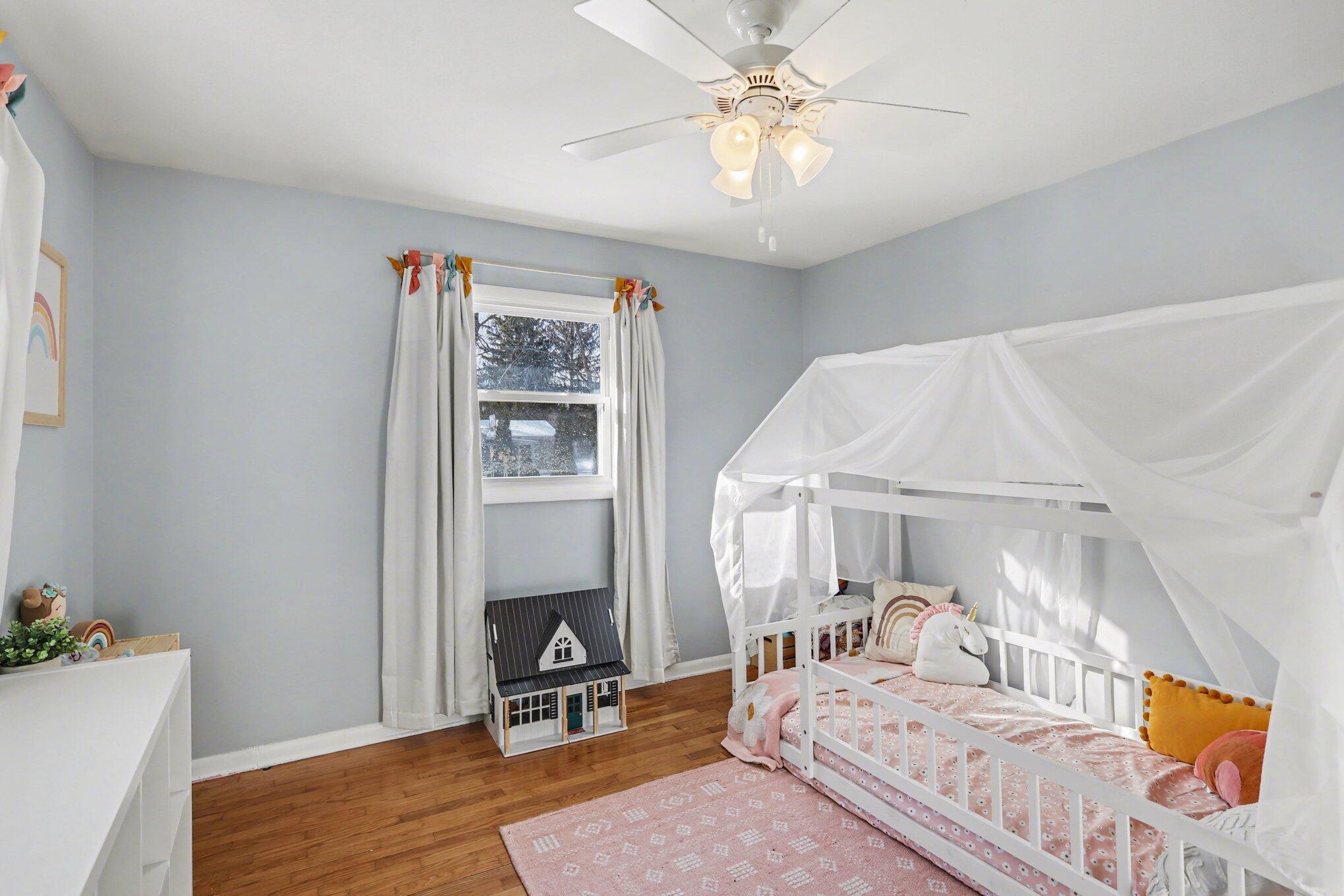 228 Eastlawn