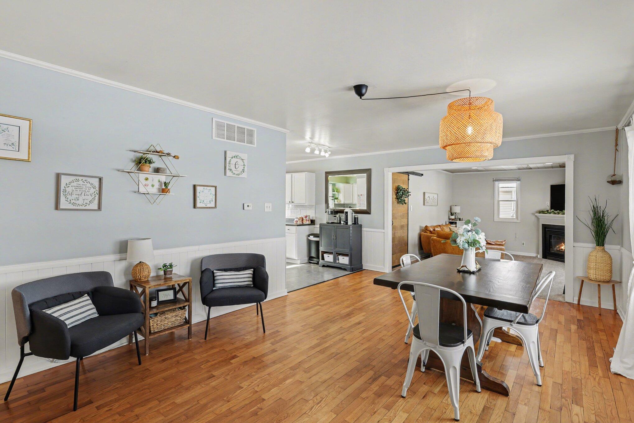 228 Eastlawn