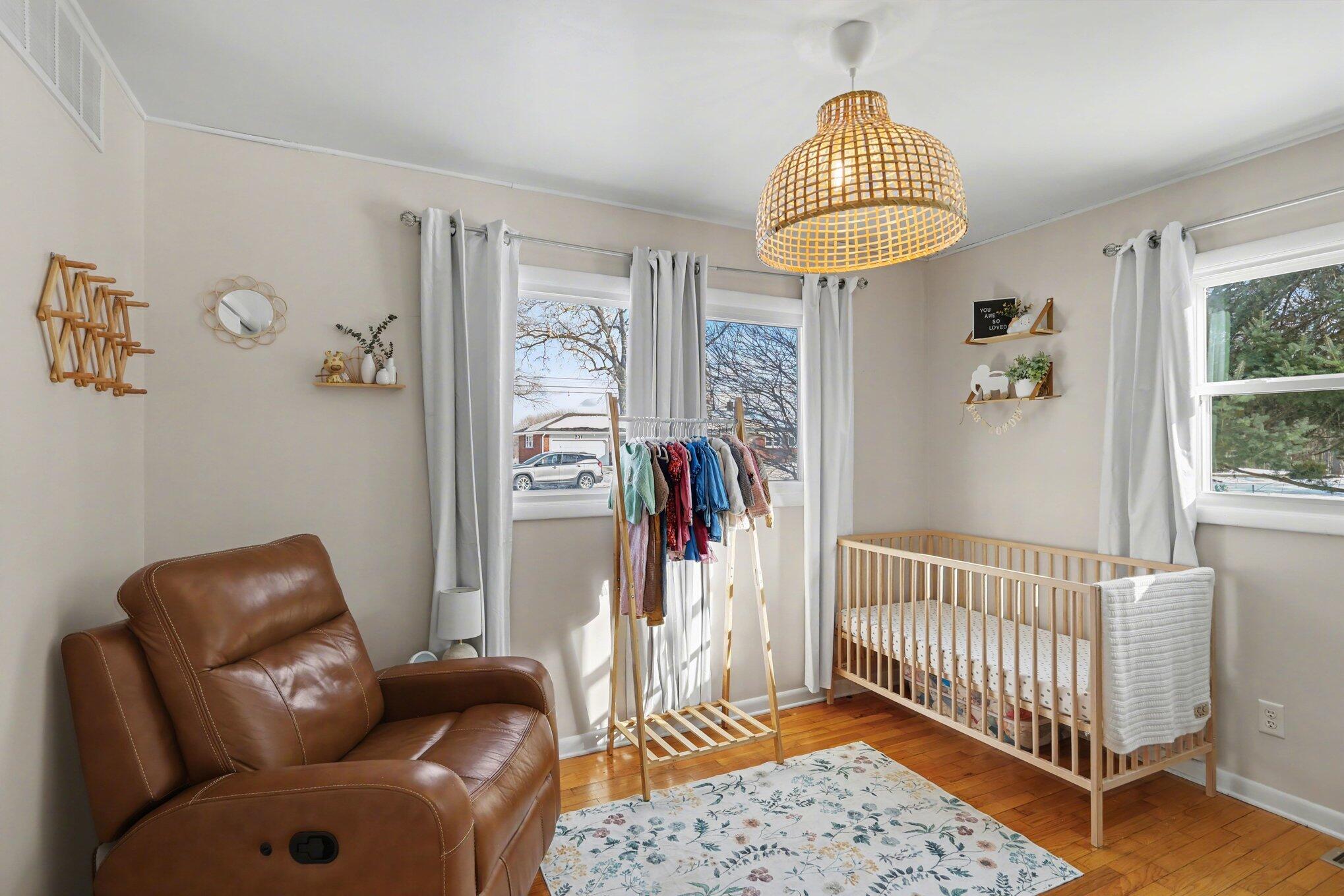 228 Eastlawn