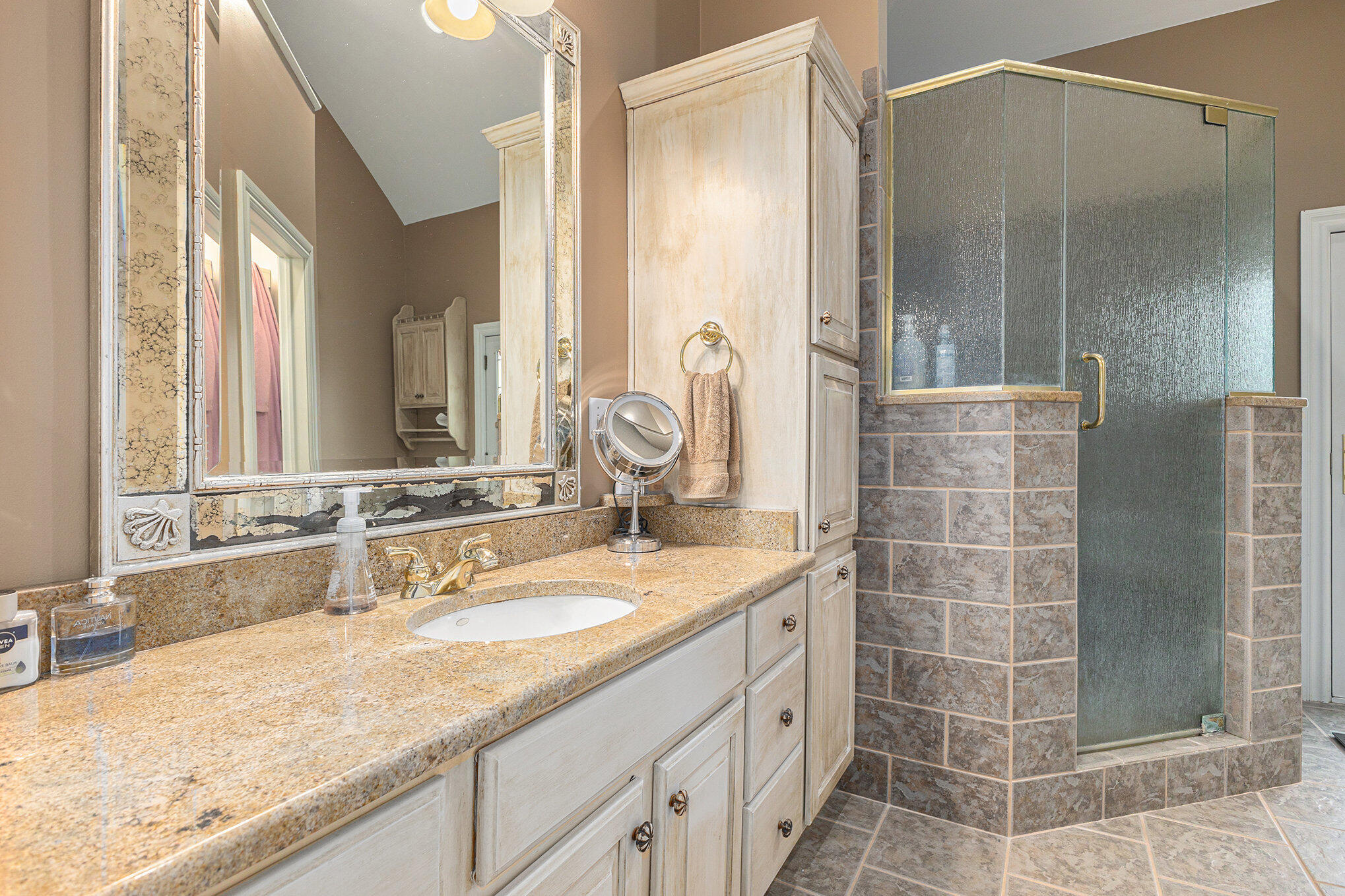 4849 Indian Creek Drive