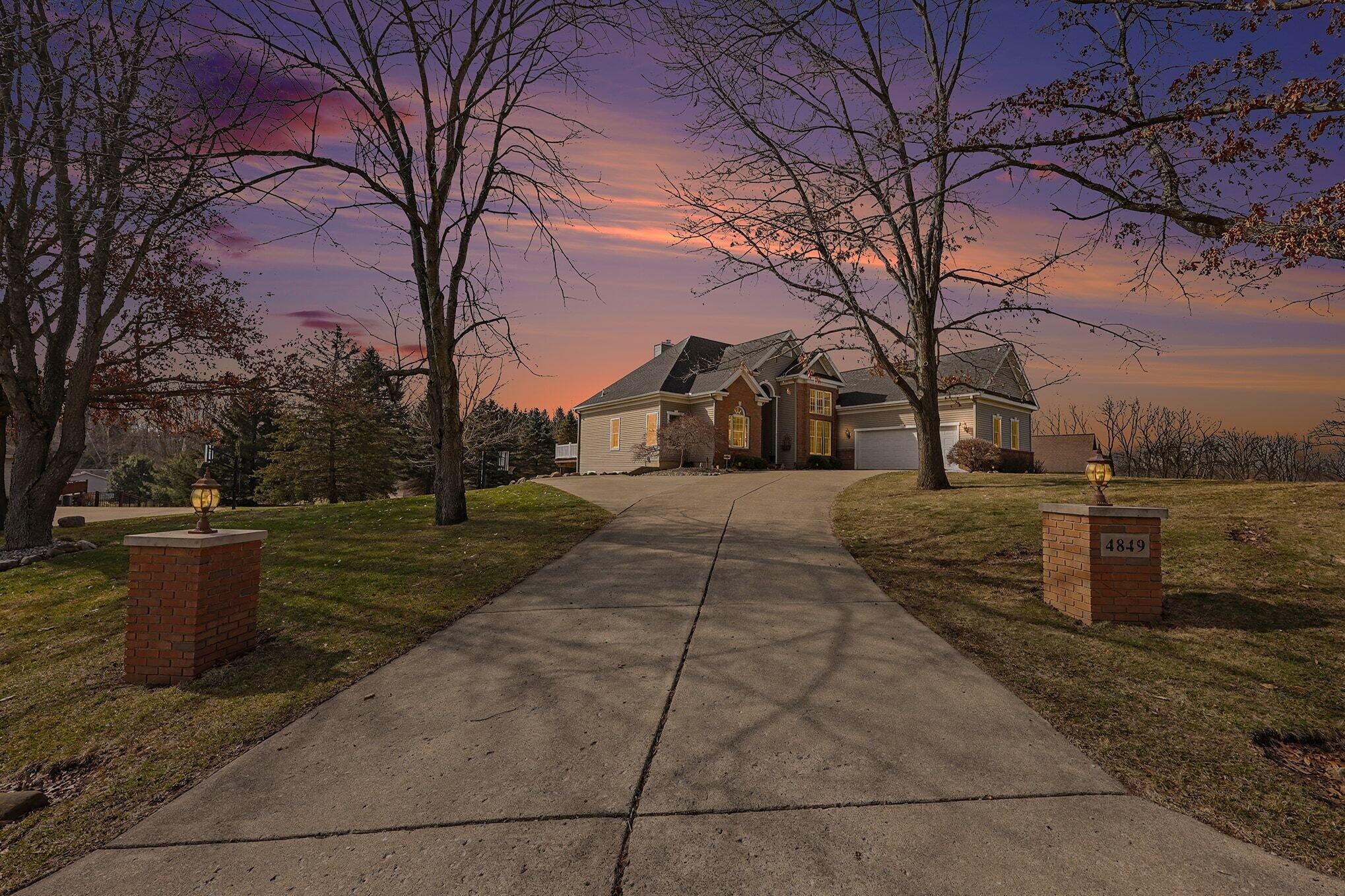 4849 Indian Creek Drive