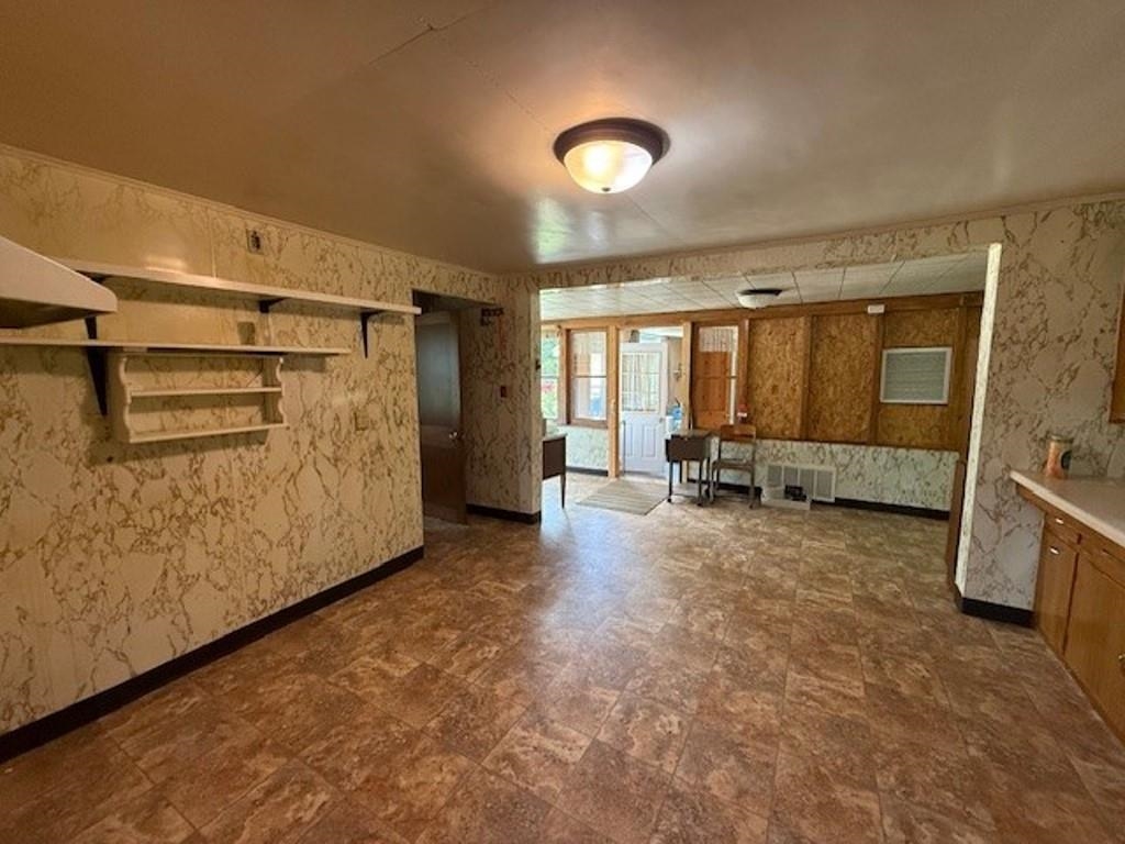 2111 LOGAN AVENUE
