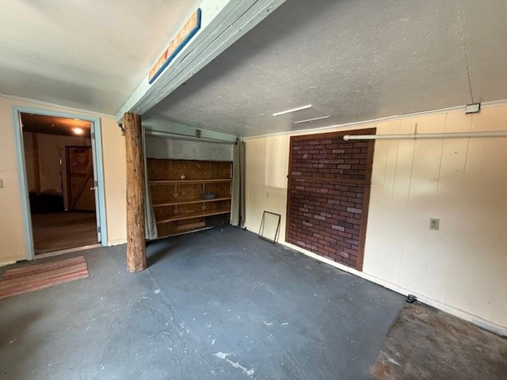 2111 LOGAN AVENUE