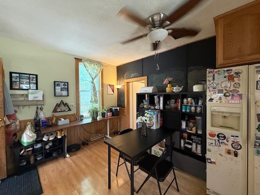 102 E STROWBRIDGE STREET