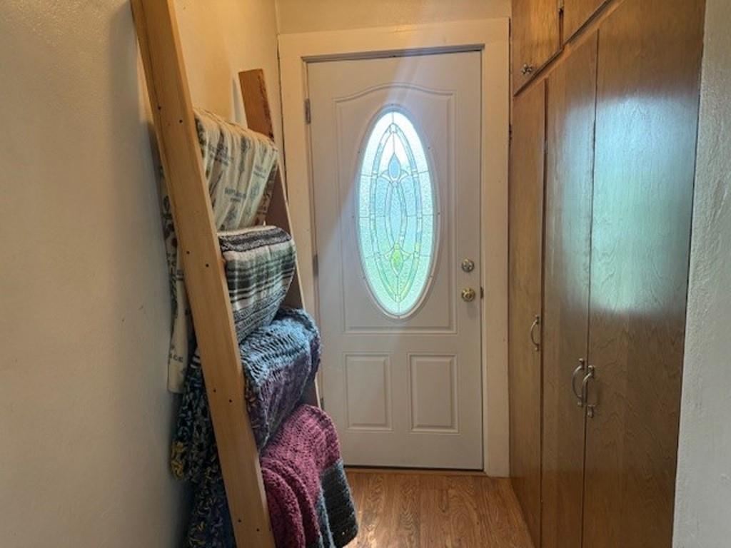 102 E STROWBRIDGE STREET