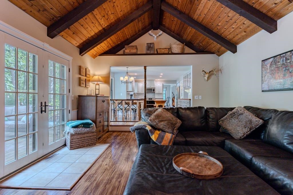 227825 NUTHATCH LANE