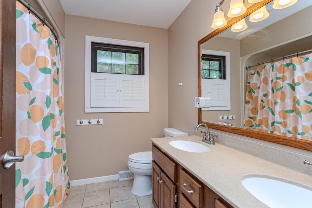 227825 NUTHATCH LANE