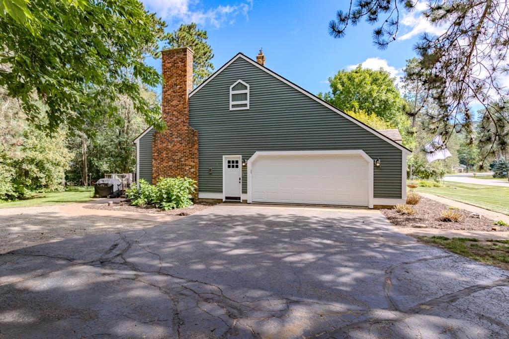 227825 NUTHATCH LANE