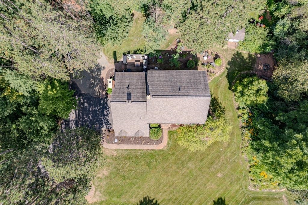 227825 NUTHATCH LANE
