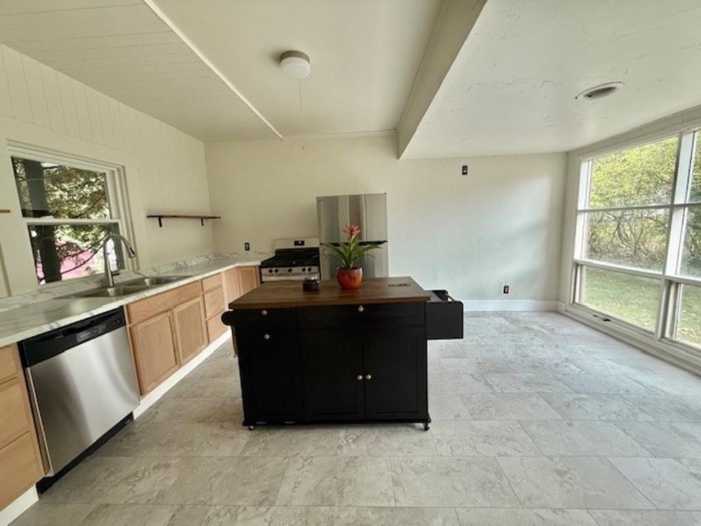 504 E 4TH STREET