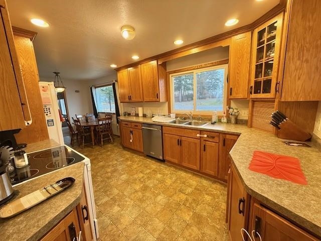 224076 LAKESHORE DRIVE