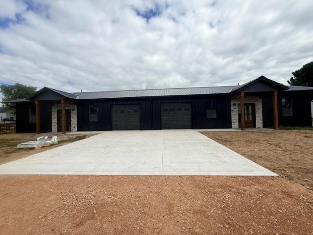 305 S KYES STREET Unit: A & B