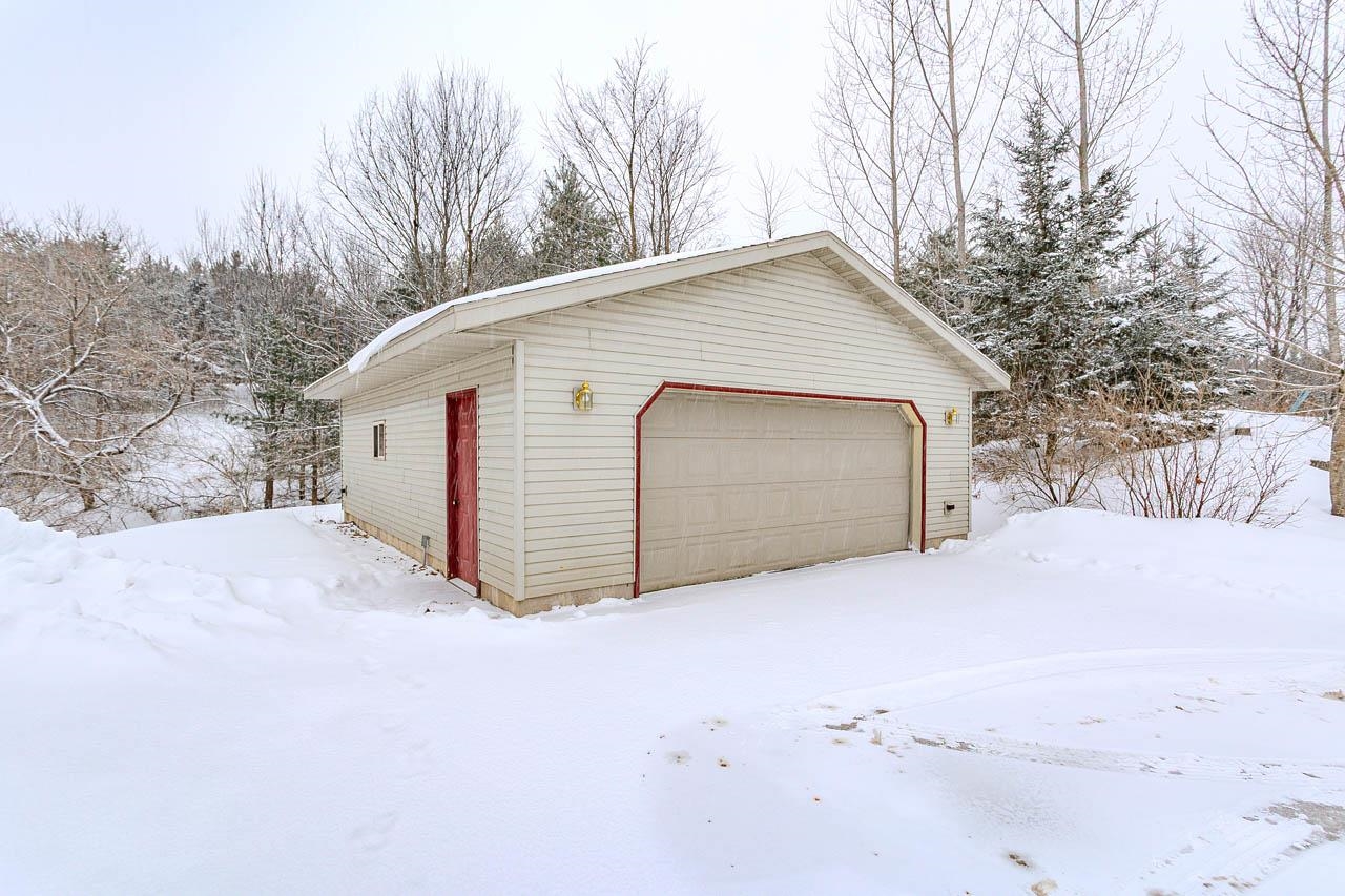 183555 OLD LAKE ROAD