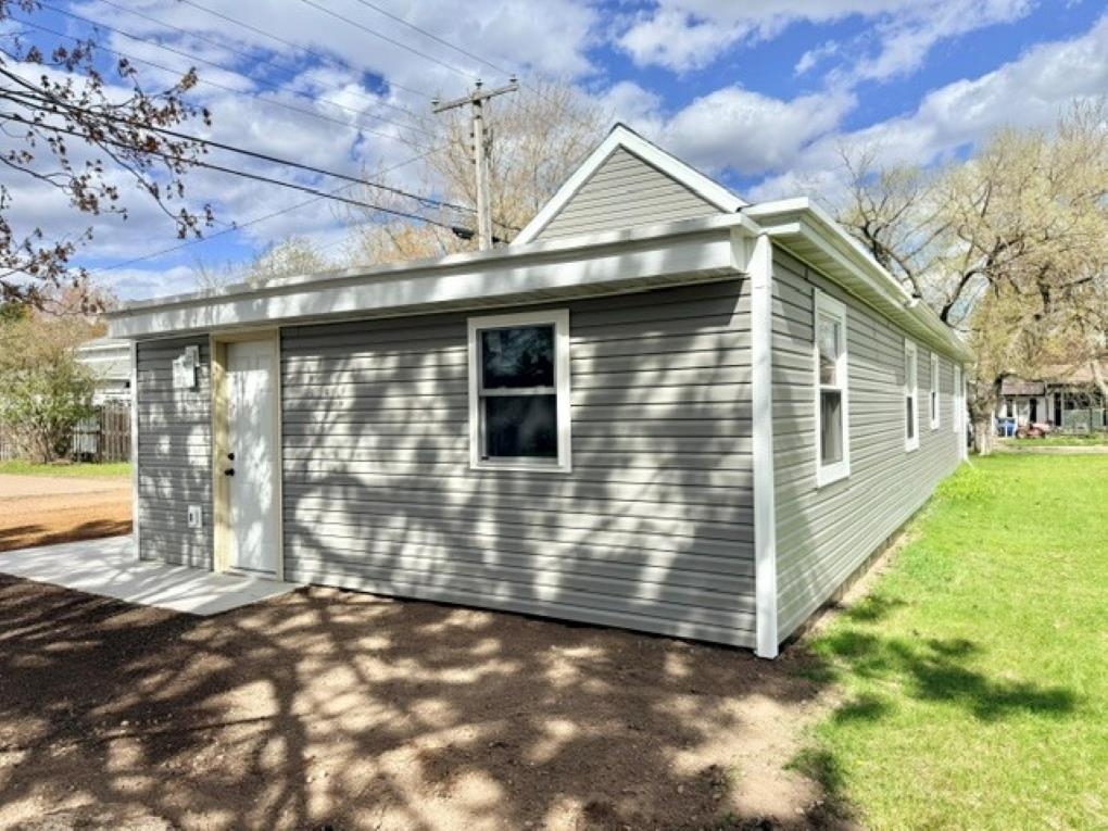704 SPRUCE STREET