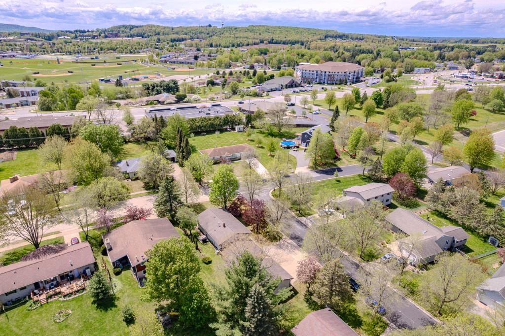 1501 BEECHWOOD DRIVE
