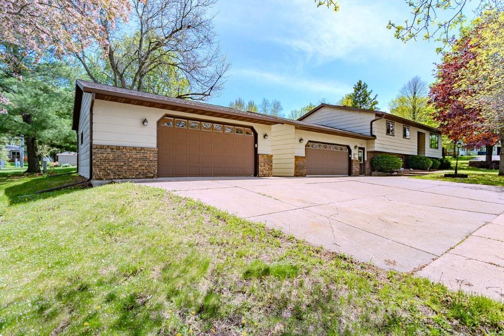 1501 BEECHWOOD DRIVE