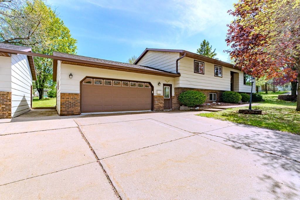 1501 BEECHWOOD DRIVE