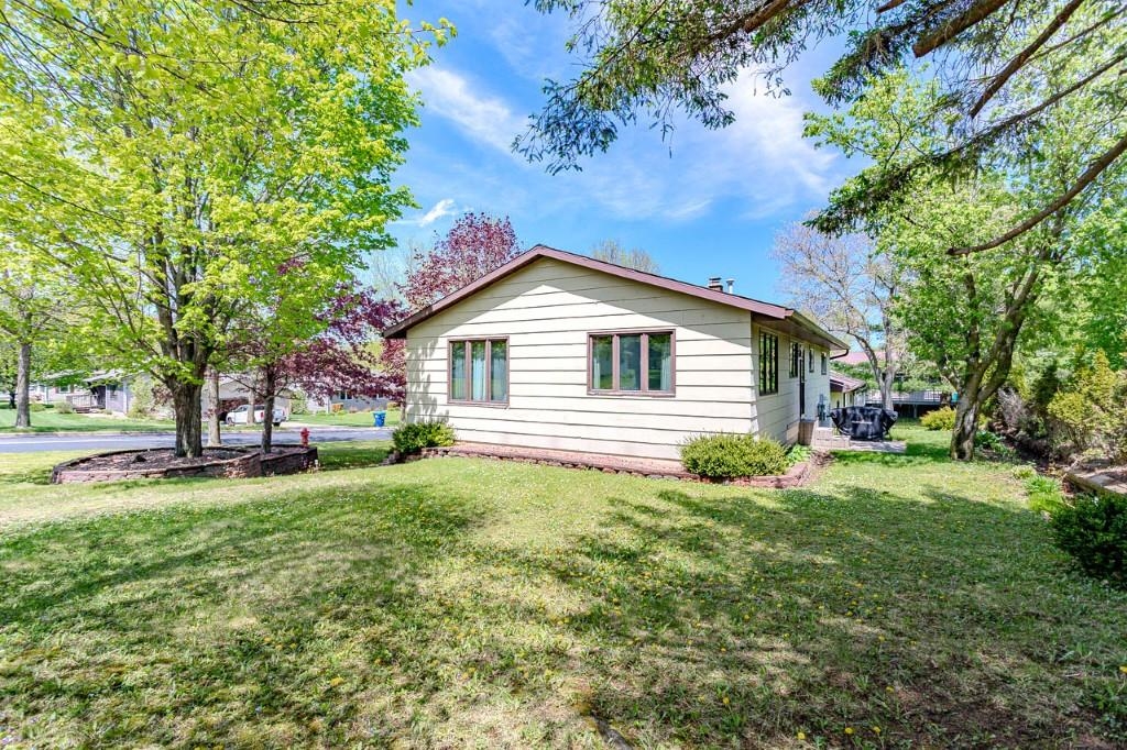 1501 BEECHWOOD DRIVE
