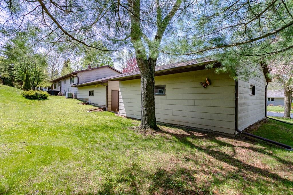 1501 BEECHWOOD DRIVE