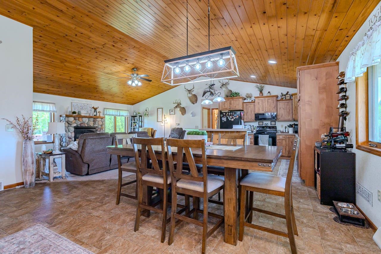W9866 COUNTY ROAD M