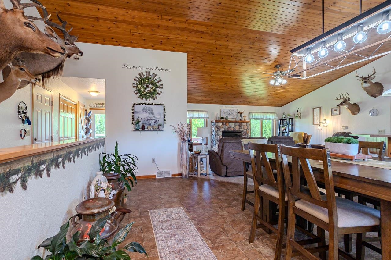 W9866 COUNTY ROAD M